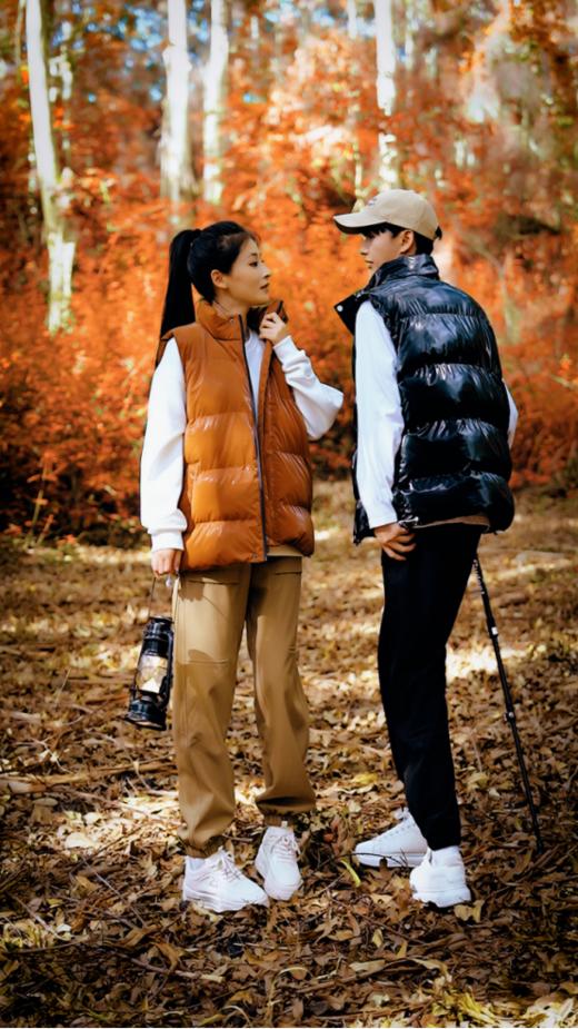 🌸原团99‼️亏本清啦⚠️户火爆全网✔穿搭“好物”！🌈【男女款户外山系风亮面马甲E54-M66款】🍂出门被夸800遍的时尚单品❗️  商品图0