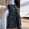 茱莉缇JURLIEDI 塞纳河絮语 黑白印花半身裙  轻盈透气 丝滑柔软 商品缩略图1