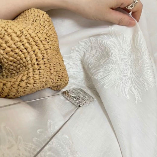 万针刺绣亚麻醋酸背心裙 | 3万针水溶绣花立体工艺，婉约素雅，自带清冷气质 商品图2