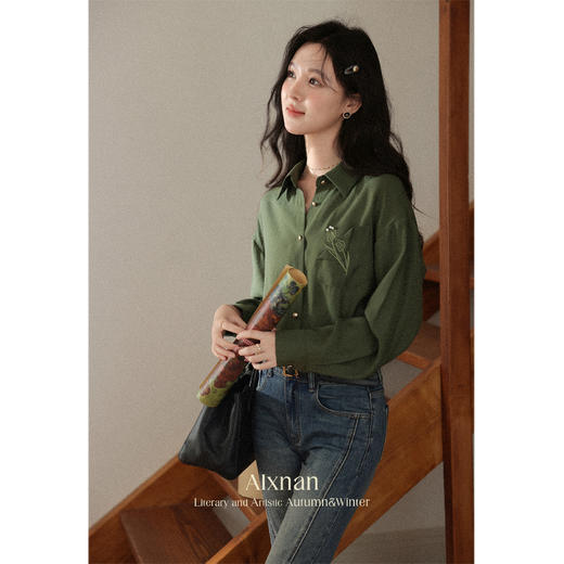 鹿向南「郁郁枕香」绿色Polo领长袖流行衬衫秋新款宽松休闲开衫女L56812 商品图1