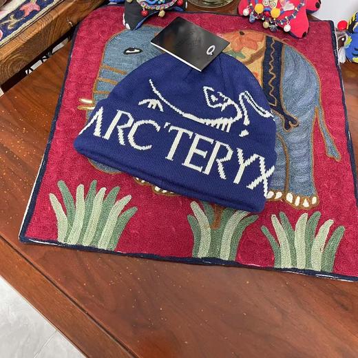 点此购买 始祖鸟男女情侣款针织毛线帽 yb 325753 商品图4