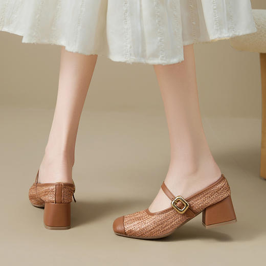 西遇半拖鞋女外穿新款秋季法式编织一字带内增高方头粗跟单鞋V1757003 商品图2