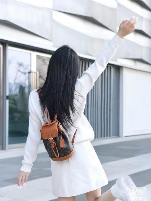 731-2 免带渠道货 客气mini双肩包 复古精致时髦 轻便能装 解放双手 商品图7