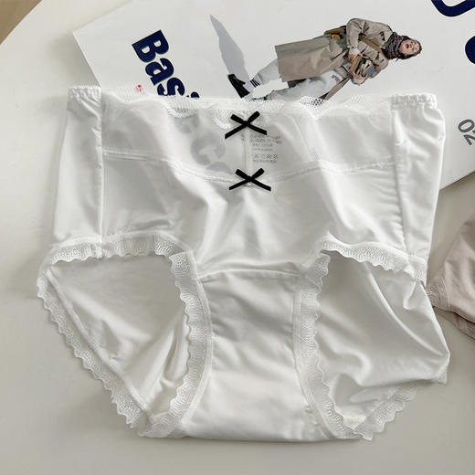 【特惠3条装】轻奢裸感新体验✨法式蕾丝+冰丝奶皮质感，透气抑菌更贴心，这条内裤让你整个夏天都在云端！ 商品图5