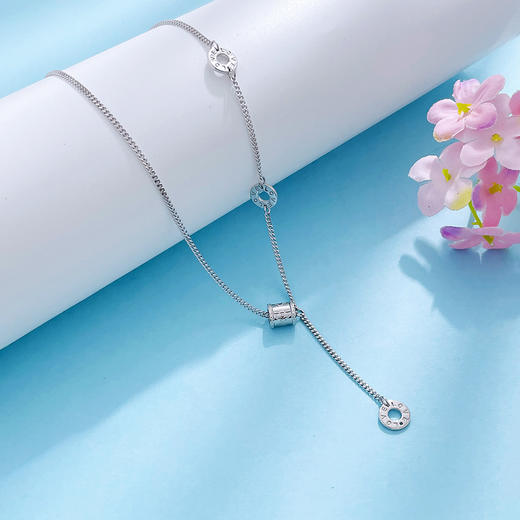 【限时8.8折】【线上铂金馆】PT950 【国际铂金协会  精品】铂金空心小蛮腰英文LOVE圆饼Y字流苏调节套链(BTL00245)预售产品下单后不退款不退货不换货不补差价) 商品图1