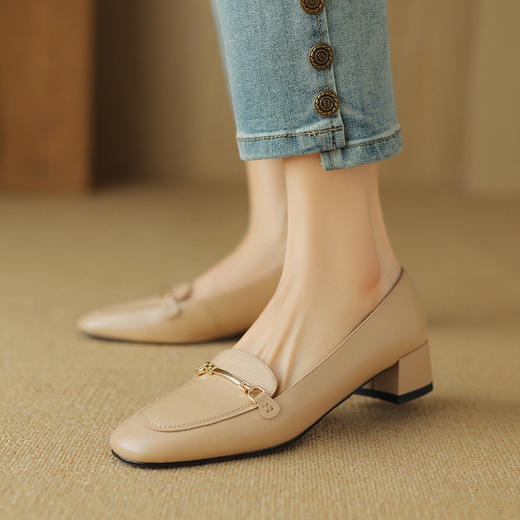 【预售5天】英伦风软皮乐福鞋女新款法式粗跟方头浅口单鞋中跟小皮鞋SSS&S5310-1 商品图3