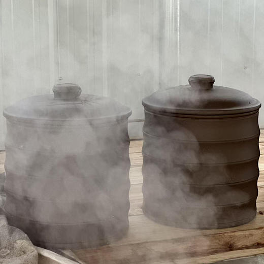 【玉灵膏】真柴火，木蒸屉，足足蒸够48小时蒸，呈黑亮色，带点焦香味，微酸，微苦，好食材在于精和慢。 商品图5