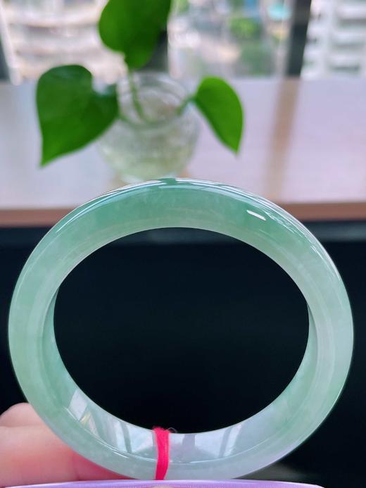 56圈口正圈翡翠手镯 商品图0