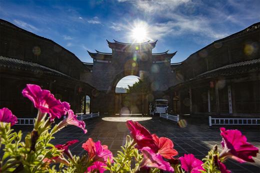 滇境寻秋：樱花谷・银杏村・独龙江11天摄影团：无量山樱花谷、腾冲银杏村、和顺古镇、怒江大峡谷、独龙江秘境、丙中洛、洱海双廊、芒市 商品图11