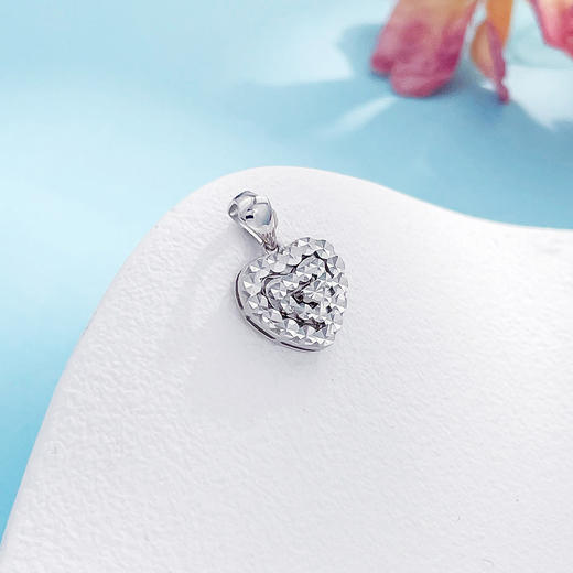 【限时8.8折】PT950 铂金空心真情告白爱永恒爱心仿钻心形吊坠(BFPTDZ00015)预售产品下单后不退款不退货不换货不补差价)预售产品下单后不退款不退货不换货不补差价 商品图2