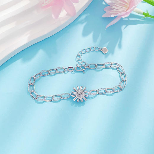 【限时8.8折】【线上铂金馆】PT950 #绕线 【国际铂金协会  精品】铂金镂空调节璀璨太阳花双层方环手链(ACPTSL00052)预售产品下单后不退款不退货不换货不补差价) 商品图1