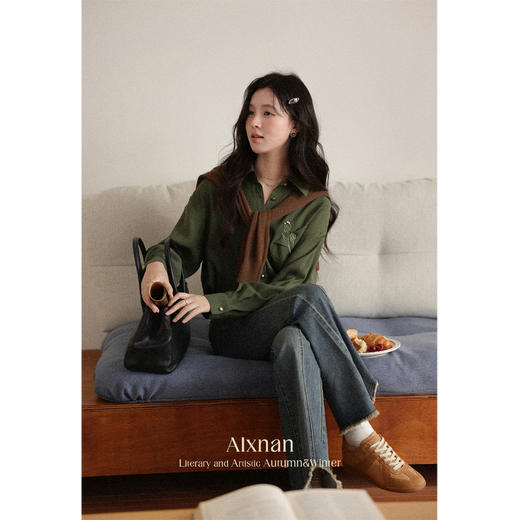 鹿向南「郁郁枕香」绿色Polo领长袖流行衬衫秋新款宽松休闲开衫女L56812 商品图0