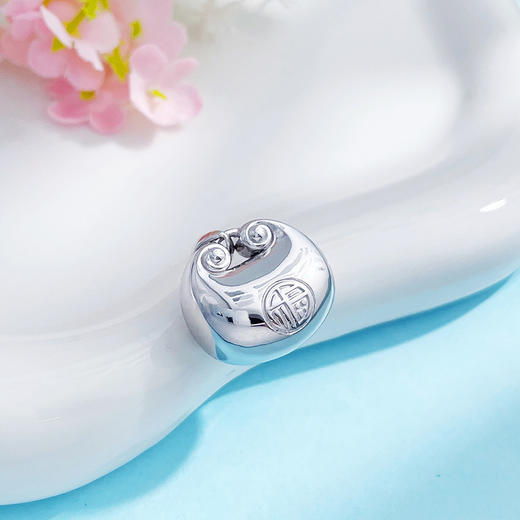 【限时8.8折】【线上铂金馆】PT950 【国际铂金协会】铂金空心元气满满小胖福吊坠(ACPTDZ00012)预售产品下单后不退款不退货不换货不补差价) 商品图1