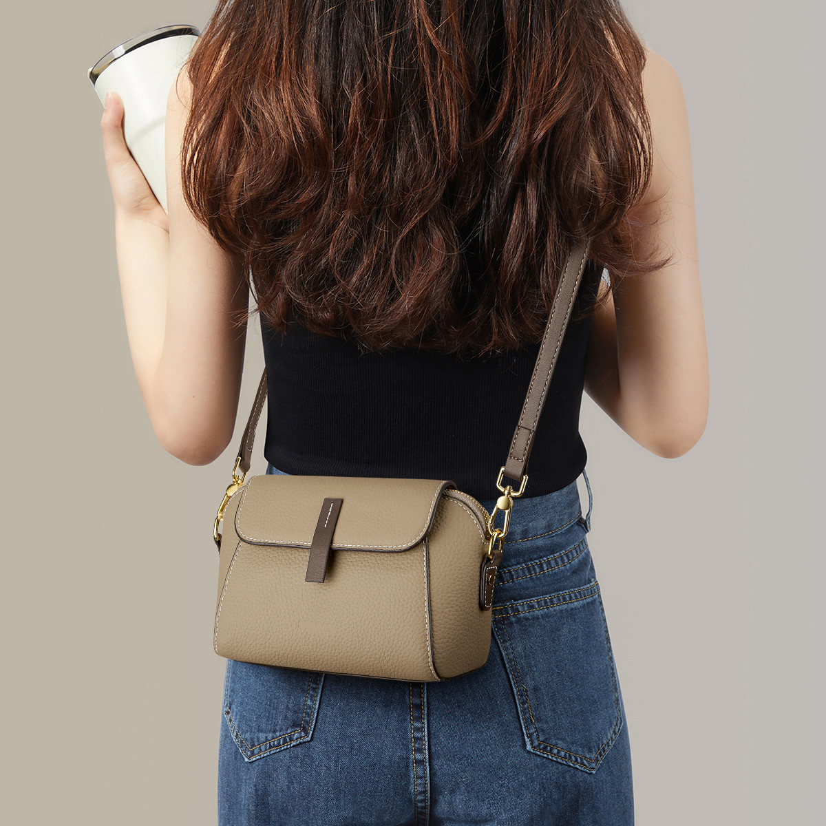 星期六小方包女2025新款单肩斜挎包真皮包包女款高级感妈妈包小包SS3521A614