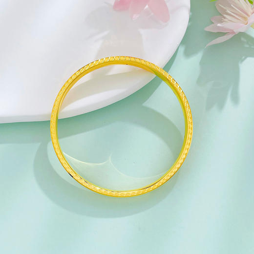 【限时克减150元】足金 无氰5D硬金空心固口碎碎冰几何方块车花米字仿钻手镯方镯（面宽约5.8-6.2mm）(AR5DSZ00075)预售产品下单后不退款不退货不换货不补差价 商品图1