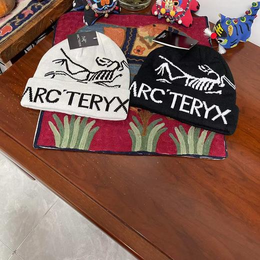 点此购买 始祖鸟男女情侣款针织毛线帽 yb 325753 商品图1