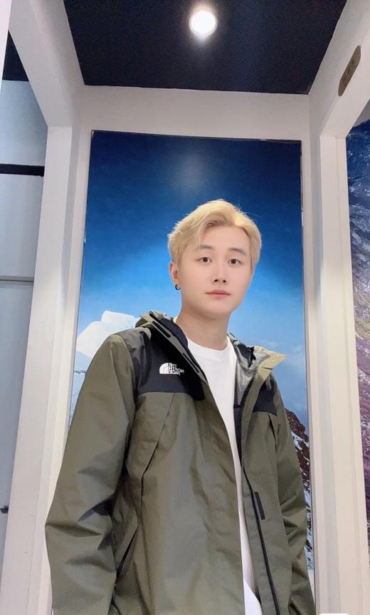 【云粉节】6楼THE NORTH FACE 北面新品冲锋衣，吊牌价1298元 商品图0