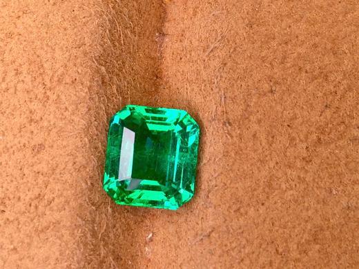 1.61ct刻面祖母绿裸石 商品图2