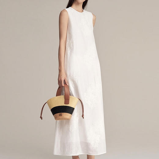 万针刺绣亚麻醋酸背心裙 | 3万针水溶绣花立体工艺，婉约素雅，自带清冷气质 商品图1