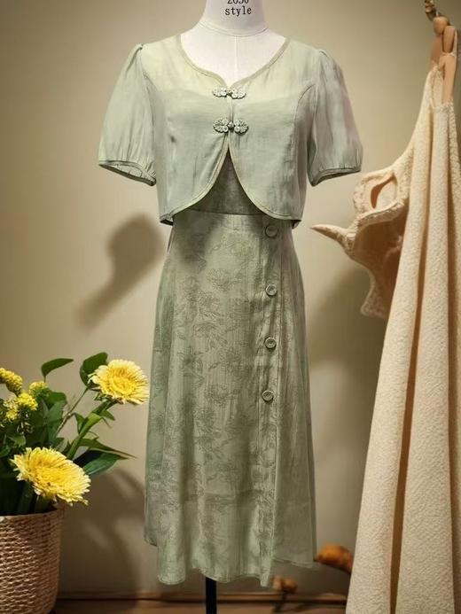 套装【MYBL】8898 77%天丝新中式暗花吊带裙两件套-喜出 商品图3