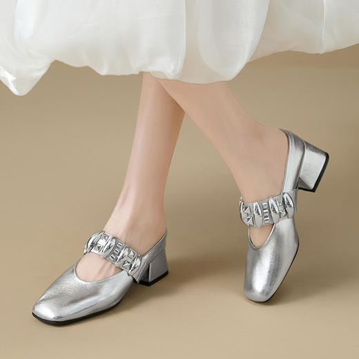 西遇玛丽珍半拖鞋女新款秋季法式水钻粗跟银色单鞋包头穆勒鞋V1757001 商品图1