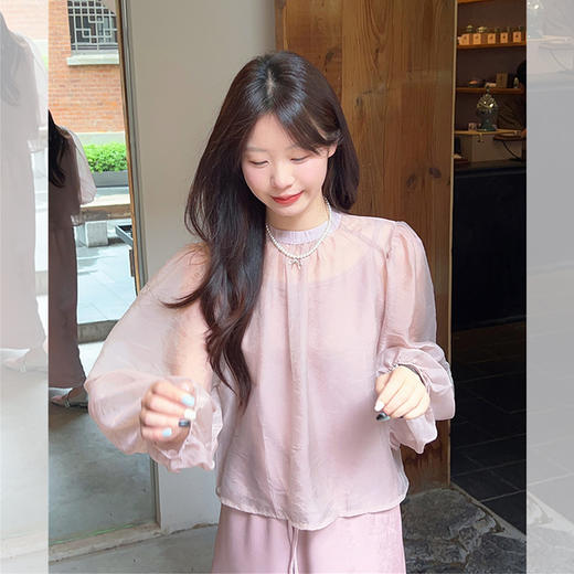 西遇法式灯笼袖衬衫套装女2025年秋季新款粉色吊带高腰半裙三件套SS051246/SS051247 商品图2