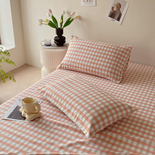 【四季家纺丨良品故事 老粗布凉席三件套】选用柔软细长的长绒棉为原料，高支高密，自然垂顺亲肤柔软，活性印染工艺，耐洗耐用，平整服帖不易起球，针脚细密做工用心，多色可选四季可用 商品图12