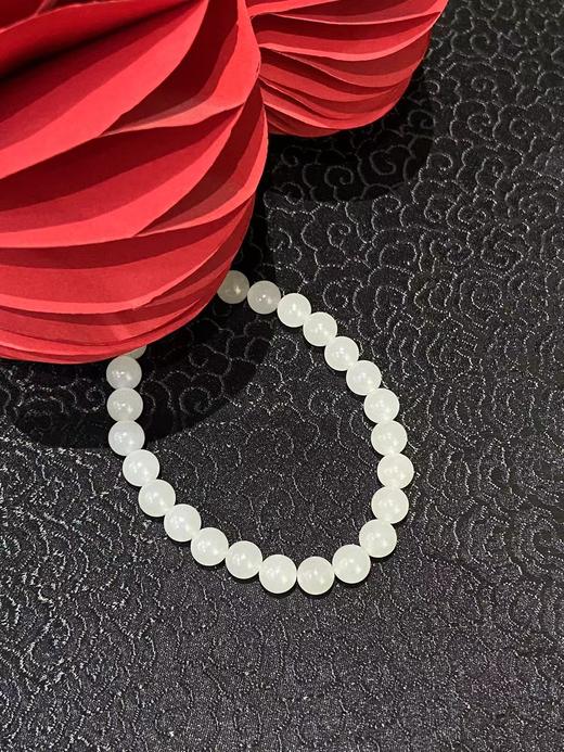 【于田产和田玉白玉卡7mm圆珠手串】出证书，发货1~五天，48小时鉴赏期 商品图3