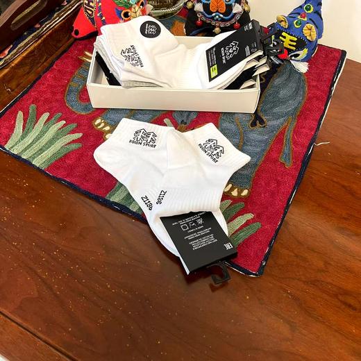 点此购买 可隆男女情侣款短袜 yb 325771 商品图3