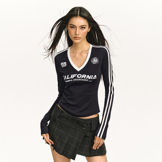 Ariseism美式复古辣妹球衣撞色V领长袖t恤女2025春秋新款修身上衣 商品图2