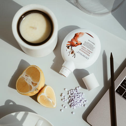 热卖！行走的香水！【超值3瓶装】绽家植萃精油留香珠 持久留香 衣物清香 180g/瓶 商品图6