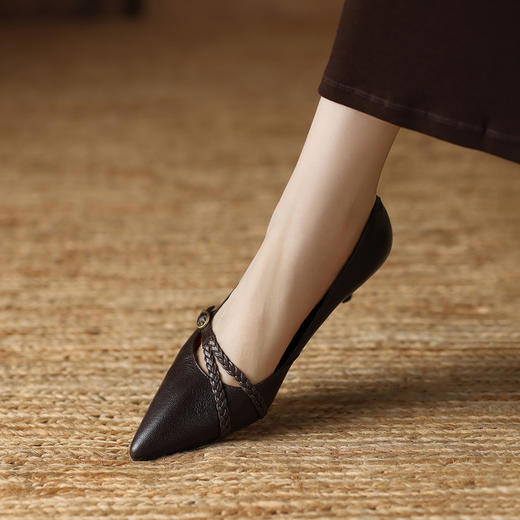 【预售5天】法式轻熟风头层羊皮玛丽珍鞋，细跟中跟尖头真皮浅口单鞋QQJFG&JZ-1923F 商品图3