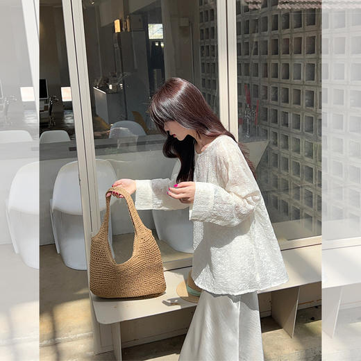 西遇蕾丝长袖衬衫套装女秋季新款包臀鱼尾半身长裙两件套SS051252/SS051253 商品图4