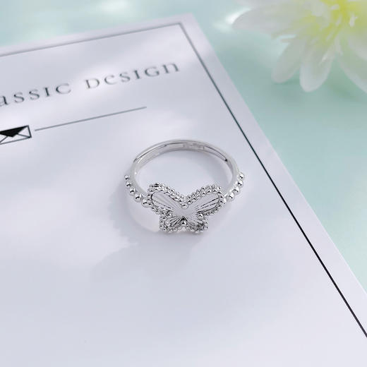 【限时8.8折】【线上铂金馆】PT950 #九紫离火 铂金空心活口边珠翩翩起舞蝴蝶戒指女戒(PTJZ00061)预售产品下单后不退款不退货不换货不补差价) 商品图1