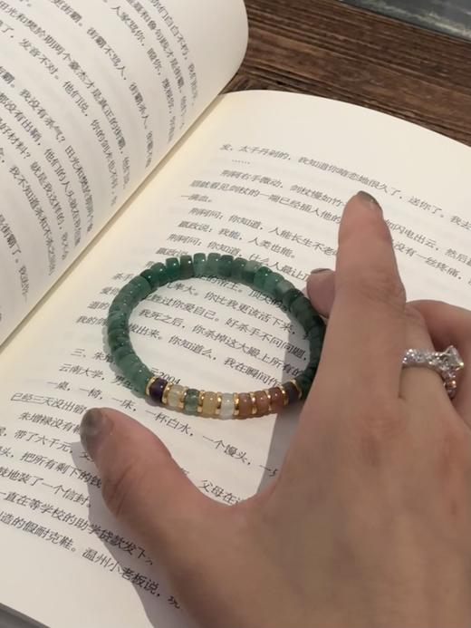 心选丨GIRATI 新中式系列非洲翠绿野渐变项链/霓虹玉韵手链 色泽温润独特 纯天然原石打造 带礼盒证书 商品图8