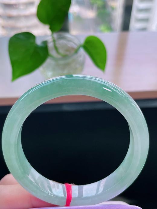 56圈口正圈翡翠手镯 商品图3