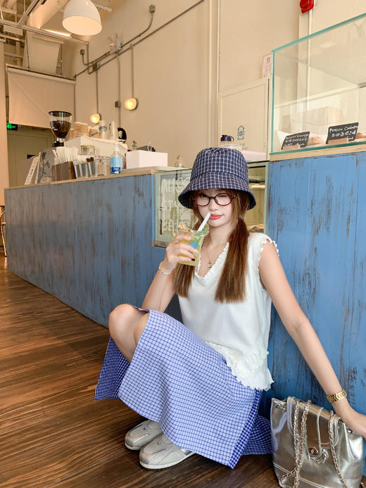 【110元任选2件】最后一波现货！韩系木耳边V领设计T恤 商品图8