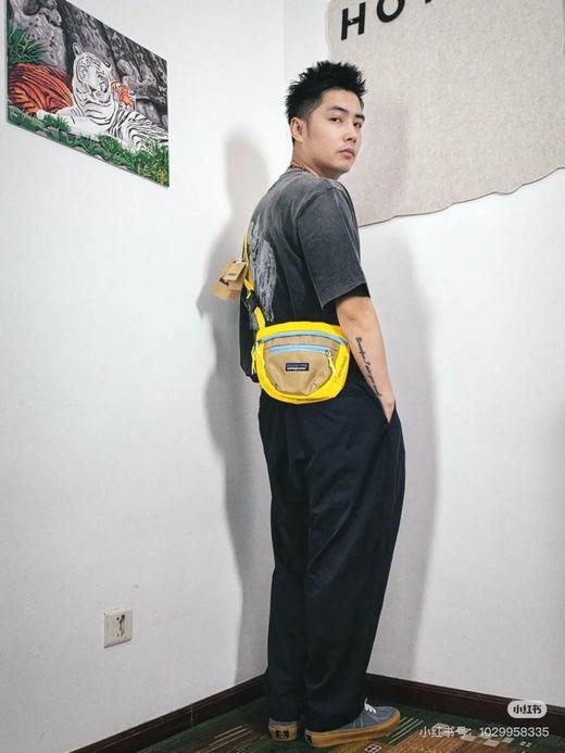 巴塔2L男女斜挎包 便携户外多用途运动健身通勤包肩包腰包 商品图0