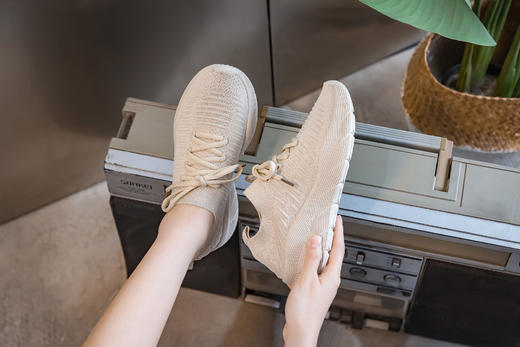 【ETHAL 情侣款一脚蹬漫步鞋】男女同款，35-44，减压缓震回弹好，暴走无压力久穿不变形，轻软透气不闷汗F8858 商品图8