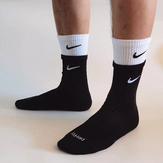 【云粉节】【88折】7楼耐克360 男女袜透气休闲训练黑白袜DD2795-011 吊牌价79 现价70 商品图1