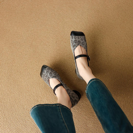 【预售5天】豹纹浅口单鞋女新款法式晚风气质平底玛丽珍豆豆鞋NJMK&K1712 商品图4