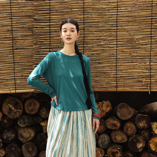 绽放女装511朵/【大山的褶皱】日本进口高支棉圆领长袖T恤打底衫 商品图3