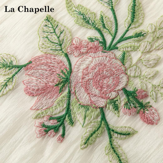 会员福利【重工刺绣！宫廷风】拉夏贝尔/La Chapelle立领刺绣新中式长袖连衣裙2025年新款 商品图3