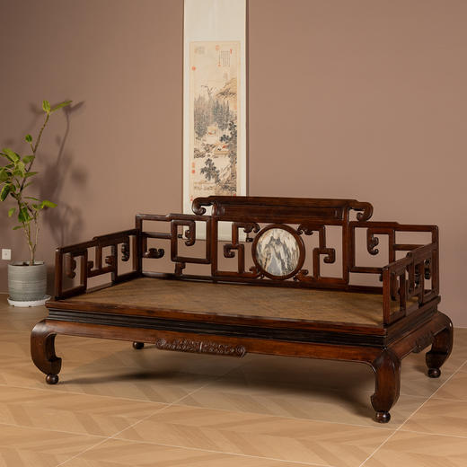 清	红木镶云石攒接拐子纹三围屏罗汉床 商品图0