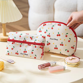 摩登主妇樱桃化妆包贝壳收纳包2025新款旅行洗漱护肤品便携随身包