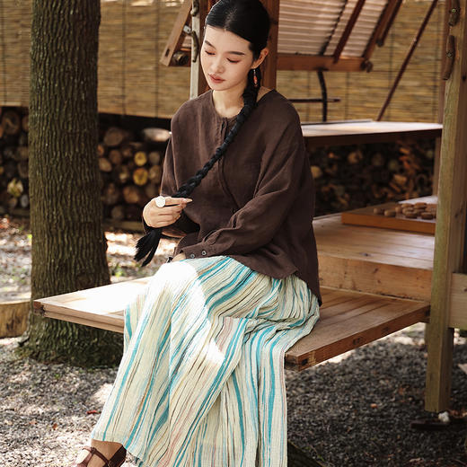 绽放女装486朵/【大山的褶皱】苎麻棉皱布竖条印花双层半身裙长裙 商品图1