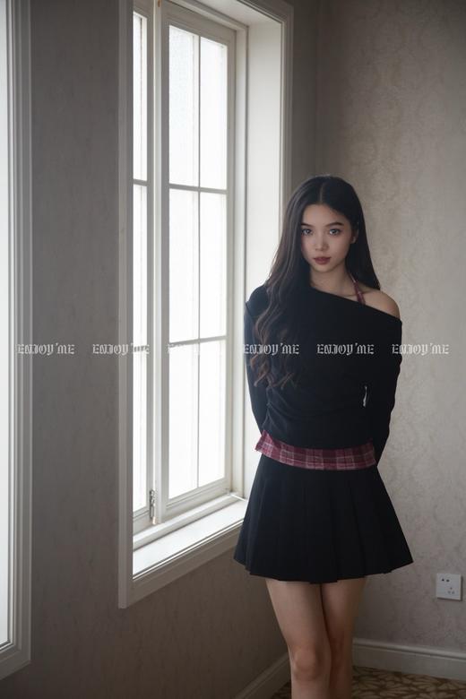 【门店同款】ENJOY秋季“浮光织影”拼格纹挂脖上衣 164443107 商品图4