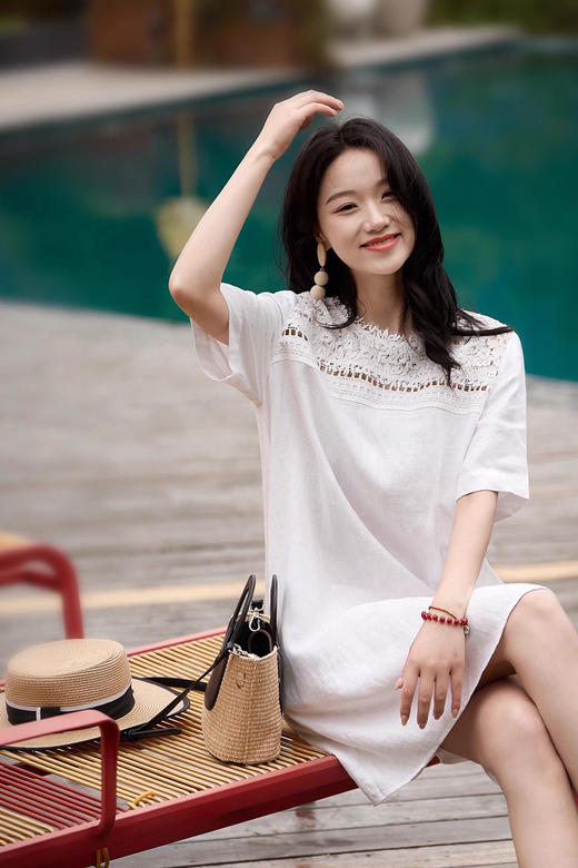 FXA 25831 苎麻蕾丝圆领直筒裙 商品图1