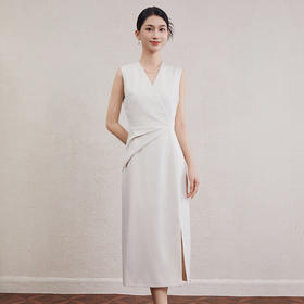「自」全新升级【铂金会员404/天猫539/差价135】(01316)洛诗琳简约知性无袖连衣裙2025夏季V领收腰显瘦开叉裙女