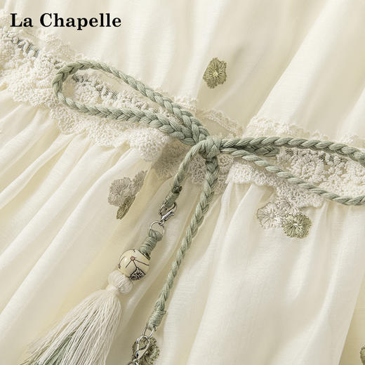 会员福利【精美刺绣~高品质】拉夏贝尔/La Chapelle蕾丝系带流苏抽绳刺绣七分袖收腰褶皱连衣裙 商品图5